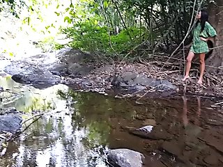 Jungle, river, open river saree batning
